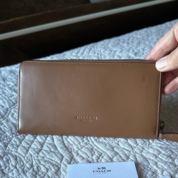 Coach saddle Brown Wallet with Yellow Pac-Man Motif - Picture 5 of 11